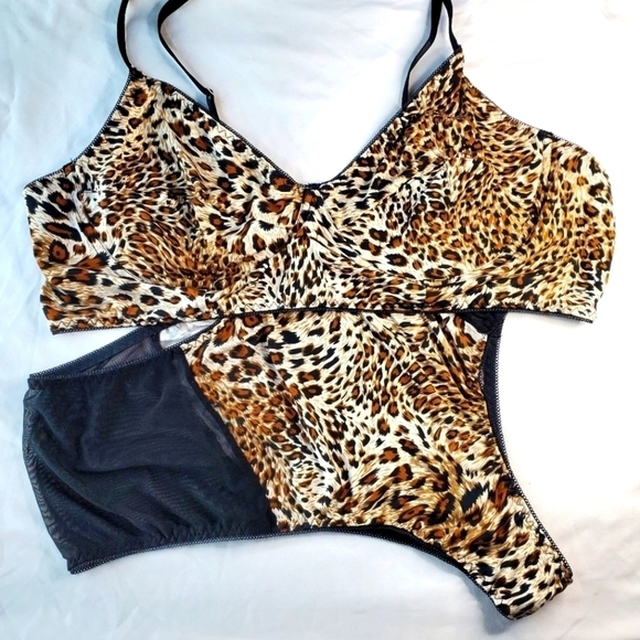 Women Tiger Print Bra Panty Set – Stylish Animal Print Lingerie Set for Women